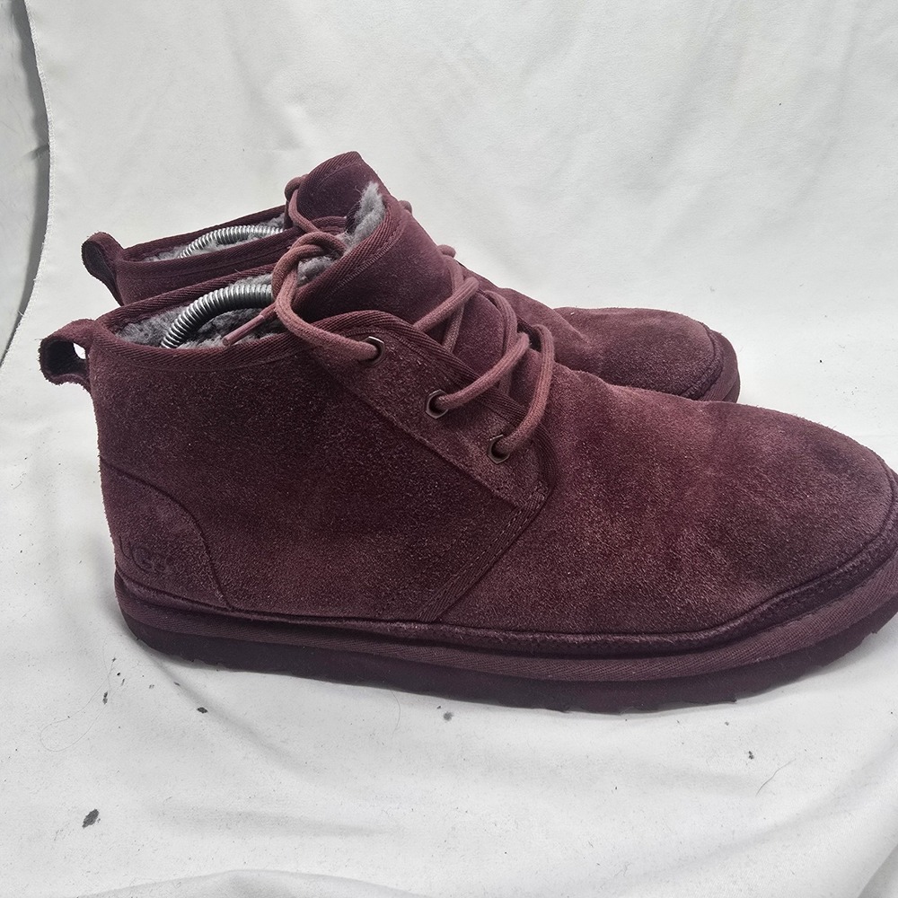 UGG Neumel Chukka Boots Men 9 Burgundy Suede Sheepskin F27017H Gorpcore Cozy